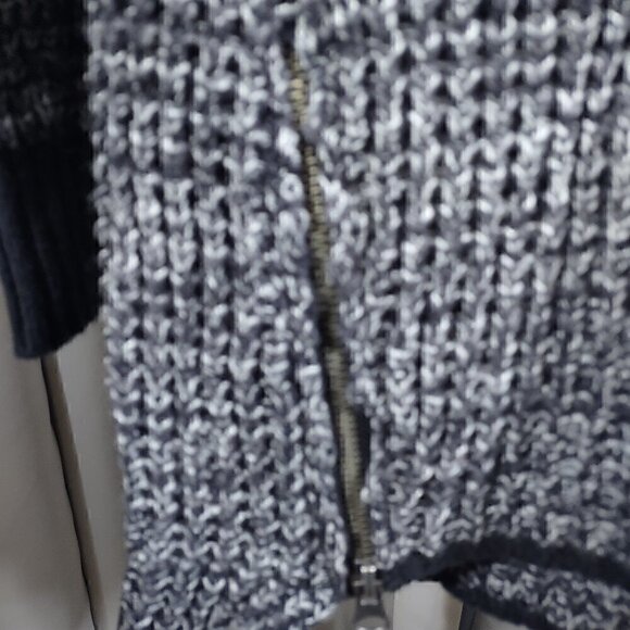 Anthropologie Ruby Moon Side Zip Tunic Sweater Size Small - Picture 9 of 14